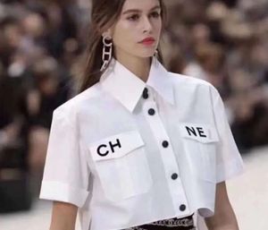 Femme Chemise Designer Blouse Fashion Fashion Fashion Couleur de couleur Print Graphique Graphique Shirts à manches courtes Casual Simple Amosphérique Buttons T-shirt à revers