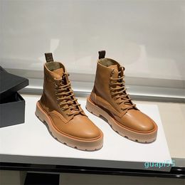 Chaussures pour femmes sangle réglable développement exclusif de bottes en cuir résistantes à l'usure combinaison multicouche semelle extérieure épaisseur de la semelle