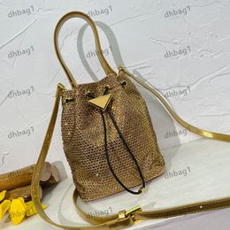 Womens Bucket Bag Full Of Diamond Crystal Bag Draw Strap Hardware Triangle Logo Super Flash Teenage Girl Shoulder Bags Portable Diagonal Span Bags Makeup Box 18x15cm