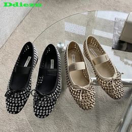 Femmes chaussures plates cristal rivet coréen style dames sandals mary janes toe toe toe feme party diapositives de luxe 240411