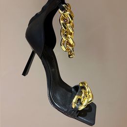 chaussures pour femmes Marques de luxe design sandales à chaîne à talons Mode en cuir véritable Carré avec boîte Talon fin