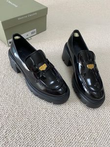 Chaussures pour femmes Officine Mocassins créatifs Chaussures italiennes faites à la main Confortable 6.5cm Taille européenne 35 36 37 38 39