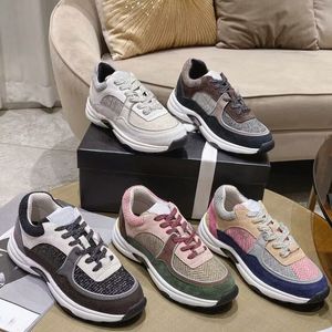 Chaussures pour femmes Travel Designer Casual Leather Man Lace-Up Fashion Lady Flat Running Trainers Lettres Woman Chaussures Plateforme Men de gymnase Sneakers taille 35-41-42-45 avec 72680