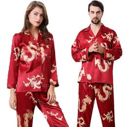 Femmes Soie Satin Pyjamas Set 2pcs Pantalon à manches longues Pantalon de style chinois Année Dragon Print Lounge Hommes Couples Pyjamas PJS 210831