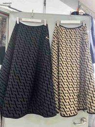 Vêtements de créateurs de jupe pour femmes pour les dames de la broderie imprimée en été taille haute et grande swing long overskirt 22 décembre chaud