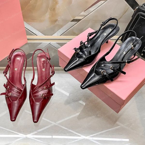 Sandalias de tacones para mujeres Sandalias Tacones altos zapatos planos zapatos de patente puntiagudos de lujo zapatillas de vestido de tacón de verano