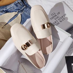 Dames Slippers Dia's Summer Vrouwelijke Dames Casual Mode Muilezels Merk Luxe Schoenen Ontwerpers Vlakke slippers voor Vrouwen Flip Flop