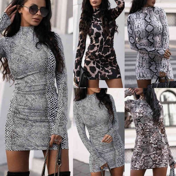 Femmes Snakeskin à manches longues Mini robe pour imprimer peau de serpent col sexy mince femme fête es 210514