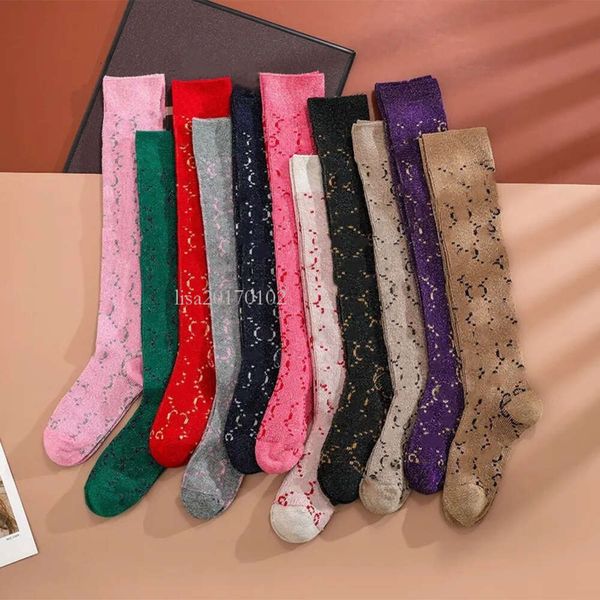 Chaussette de chaussette pour femmes chaussettes de jambes hip hop habillées pour filles dame knee high conception lettre complète imprimeur streetwear