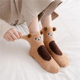 Chaussettes de femmes 1 paire de mignonnes en peluche ours épais hivernaux chauds moelleux pour le velours de corail doux.