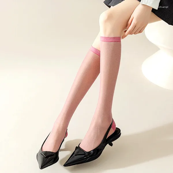 Chaussettes féminines 1pair Bright Silk Elastic Knee High pour les bas à tendance antidérapante japonaise d'été