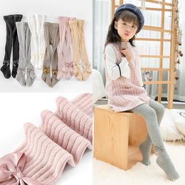 Femmes chaussettes 2023 printemps et automne Style coréen coton tricoté arc rayures verticales collants filles 5-8 ans enfant 3 bas