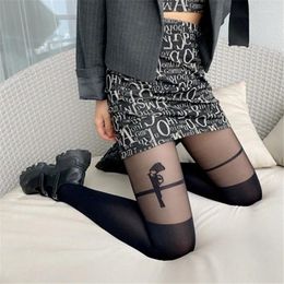 Chaussettes en soie pour femmes, Design de Niche, bas fins et Sexy, filet JK rouge, collants Anti-crochet, 2024