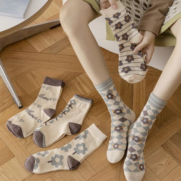 Calcetines de mujer, paquete de 5 pares de algodón, bonitos y sueltos, Otoño Invierno, tejido Floral, estampado, estilo coreano, moda, conjunto de calcetines para estudiantes y niñas