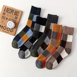 Calcetines de mujer 5 pares de lana para hombre con costuras suaves a rayas felpa vintage y espesada para el calor del invierno