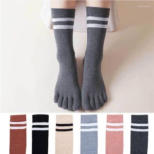 Chaussettes longues à cinq doigts pour femmes, 5 paires, rayées, mi-mollet, en coton, à la mode, automne hiver, Harajuku avec orteils, cadeau