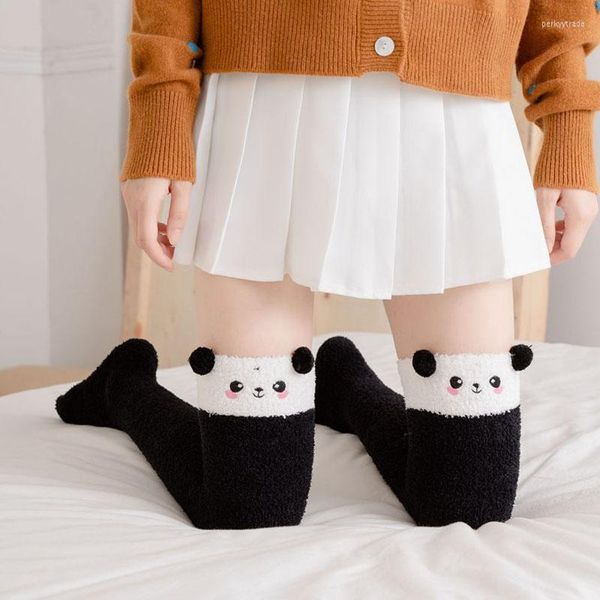 Femmes chaussettes automne hiver chaud en peluche chaussette filles dessin animé Panda sur le genou haut sommeil doux élastique corail polaire sol pour