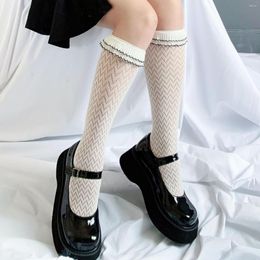 Femmes chaussettes noires de dentelle blanche bass d'été longs fashion japonaise lolita filles mignon vague fisnet transparent