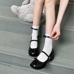 Calcetines de mujer negro blanco Lolita dulce niñas perla Bowknot Kawaii linda princesa JK estilo japonés Color sólido calcetines largos