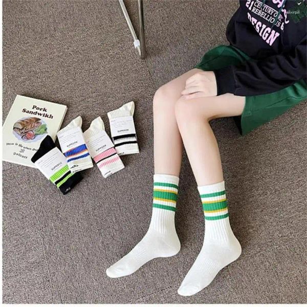 Chaussettes de femmes respirantes coton automne et hiver sélection idéale de cadeaux idées pour hommes de sous-vêtements pour femmes de la demande