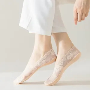 Vrouwen sokken ademende gaas ving ondiepe elastische bloem boog kousen ultradunne onzichtbare lage lage liners hoge hakschoen