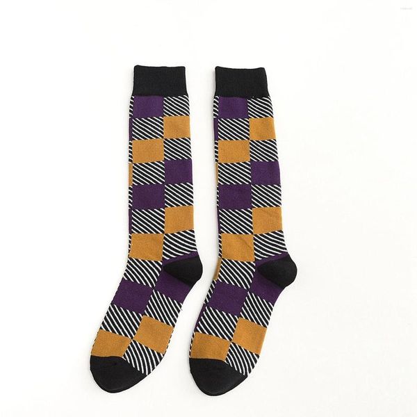 Chaussettes de femmes britanniques à plaid de longueur de genou automne et hiver haut tube à la mode de veau rétro à la mode