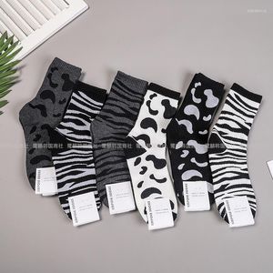 Femmes chaussettes dessin animé femme chaussette motif zèbre coton pour Style coloré dames haute Sweet Sox femme à la mode printemps automne Sokken