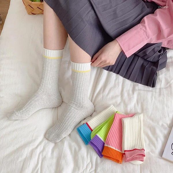 Chaussettes de femmes coton ins sports relaxation ventilate concepteur automne hiver kawaii harajuku blanc couleurs de bonbons joint mignon