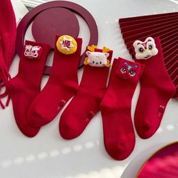 Calcetines de mujer Algodón Año Danza del león Rojo Otoño Invierno Piso suave Festivales de tubo medio