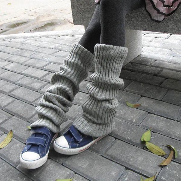 Femmes chaussettes couverture longue chaude Lolita talon tricoté creux blanc haut 2024 jambe pied sur genouillères balle