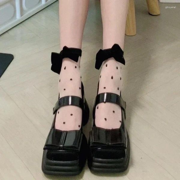 Femmes chaussettes Crystal Polka Dot Silk Summer Ultra-Thin Transparent Lace JK Style japonais Lolita Girls Cute Nylon Long