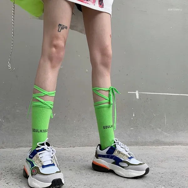 Femmes chaussettes mode vert hommes rue Cool Hip Hop Fluorescence jaune unisexe hommes ruban Long coton drôle heureux