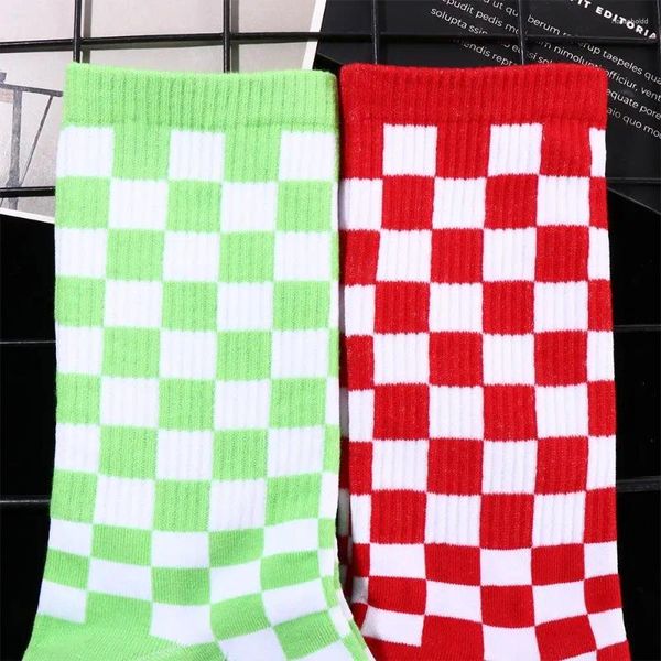 Chaussettes de sport en coton pour femmes, mode Hip Hop Street, Skateboard, bonneterie Tube central à carreaux, Style coréen