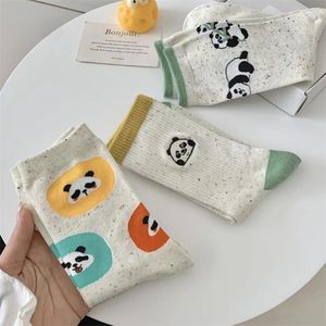 Chaussettes de Style coréen pour femmes, tendance, mode, dessin animé, filles mignonnes, décontractées, coton absorbant la sueur, broderie d'équipage, printemps