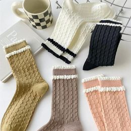 Femmes chaussettes de pâte frite torsion jk lolita dentelle kawaii mignon filles chaussettes décontractées coton chaussette houstante harajuku vintage