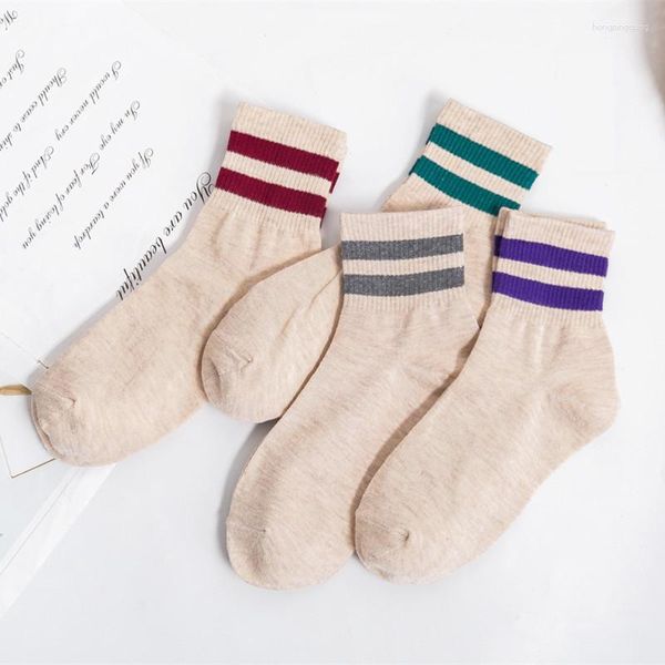 Femmes chaussettes Harajuku drôle mignon haute qualité coton rayé équipage heureux coloré Sox rétro jaune blanc Sokken