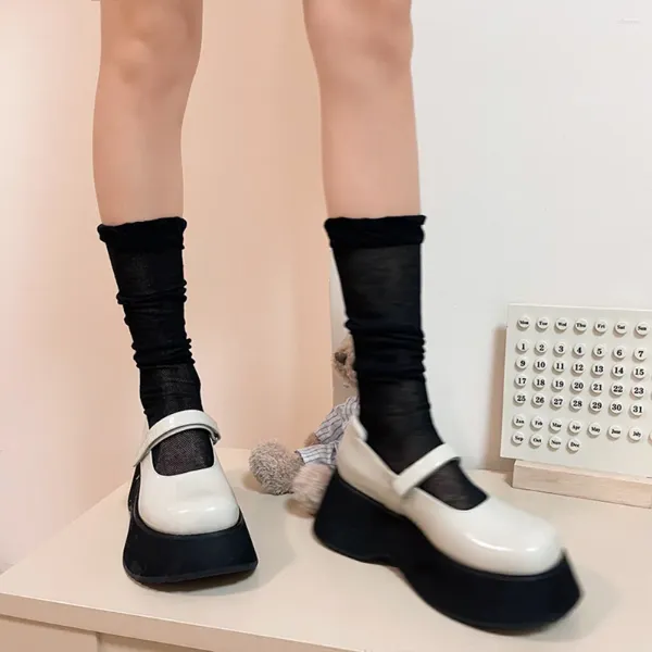 Calcetines de mujer calados hasta las rodillas medias escolares niñas volantes negro blanco largo JK estilos japoneses transpirables al por mayor