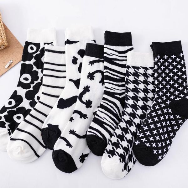 Femmes Chaussettes Bonneterie Blanc Rayé Noir Femme Calcetines Harajuku Skarpetki Meias Meia Calcetas Mignon Vintage Drôle Divertidos ChaussetteSo