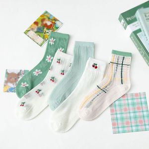 Femmes chaussettes bonneterie femmes été mode résille Section mince ludique respirant Transparent mignon fleur créatif décontracté