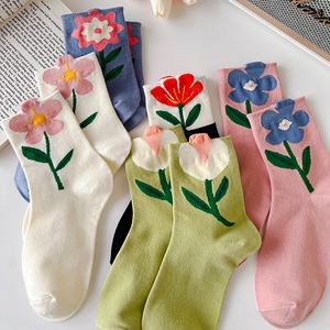 Vrouwensokken Japanse Koreaanse stijl Cartoon Flower Candy Color Harajuku Kawaii Mid Tube Socks Ademende casual korte sokken