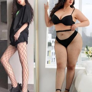 Femmes chaussettes rejoignent les femmes surdimensionnées plus taille plus de taille noire