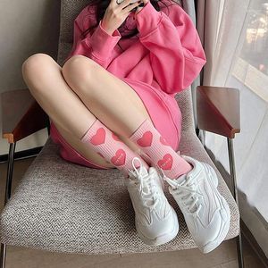 Chaussettes de femmes coréennes Mode douce femme mignon love carré drôle coton coton décontracté tube moyen à la mode chaussette