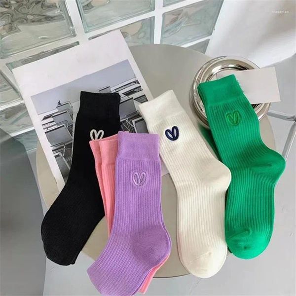 Chaussettes coréennes pour femmes, bas coréens pour femmes, couleur unie, coton, amour, poils brodés, tricotés, mi-tube, sport, printemps et automne