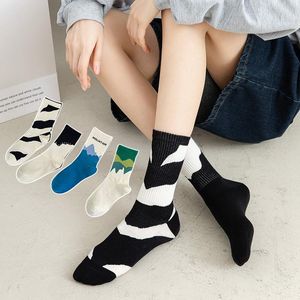 Chaussettes asymétriques en coton pour femmes et hommes, Style coréen, Harajuku, sans os, équipage AB, mode de rue, Sport personnalisé, Couple Soxs