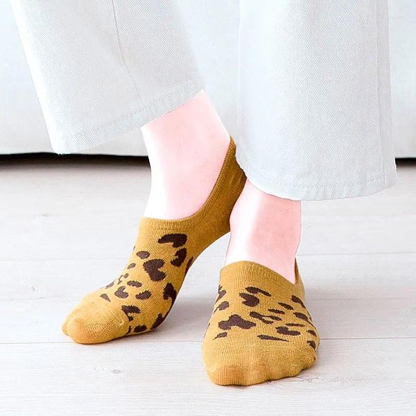 Chaussettes invisibles imprimé léopard pour femmes, été, respirantes, courtes, bateau, antidérapantes, en coton, coupe basse, accessoires de cheville