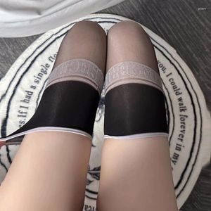 Chaussettes pour femmes, lettres imprimées, bord coupé, cuisses hautes, bas Sexy, brillant, sous-vêtements transparents, extensibles en Nylon en forme de pied