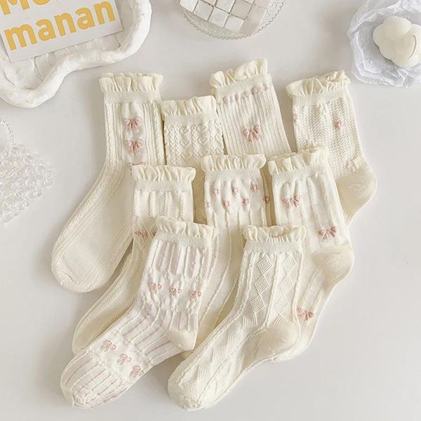 Chaussettes Lolita en coton pour femmes et filles, chaussettes à volants, Tube central blanc, nœud papillon JK, Style japonais Harajuku