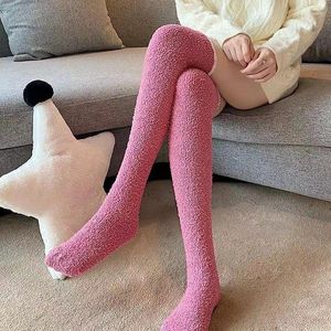 Calcetines de mujer, además de terciopelo grueso cálido hasta la rodilla, medias altas hasta el muslo de algodón elástico para mujer, medias de Coral de invierno