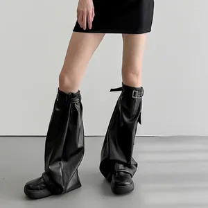 Calcetines de mujer Punk hebilla de Metal cubierta de pierna PU negro oscuro gótico calentador hombres Rock Harajuku Cable largo hasta la rodilla botas