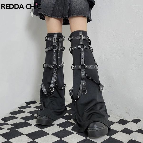 Chaussettes de femmes Reddachic Gothic noir avec harnais en cuir